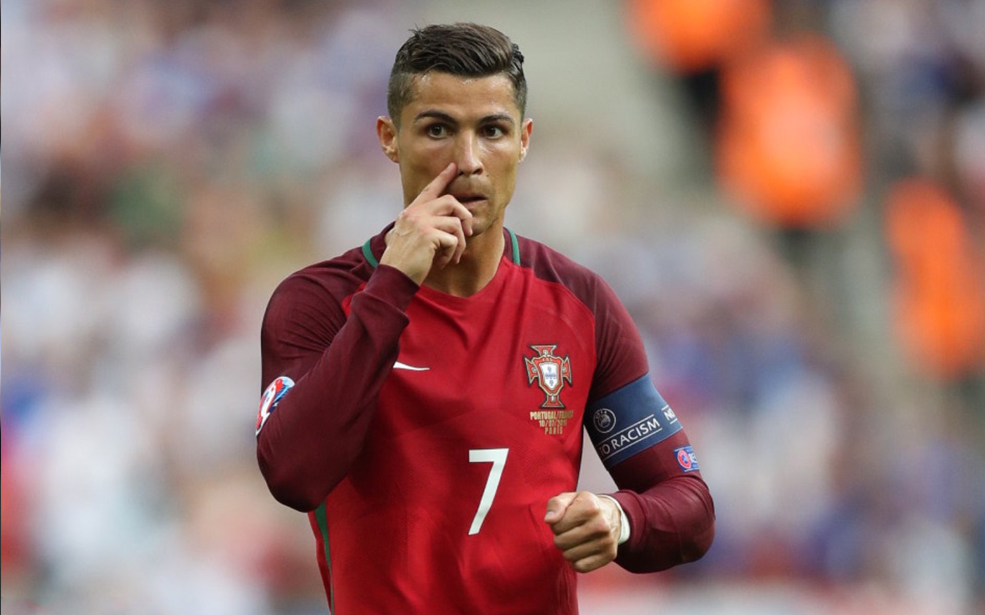 爆冷引发热议！，字母哥在巴黎圣日耳曼比赛中爆冷赢得满堂喝彩